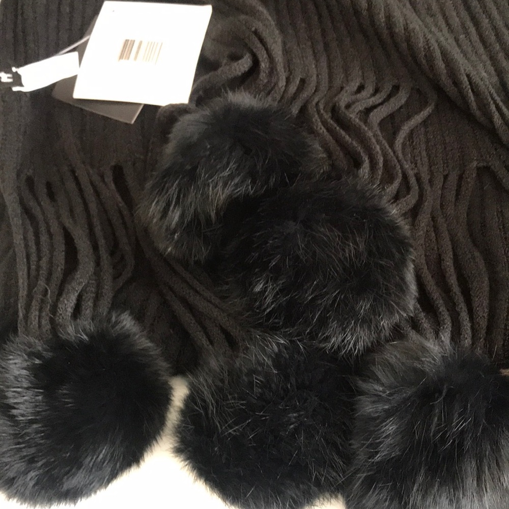 Echo Design scarf with rabbit fur